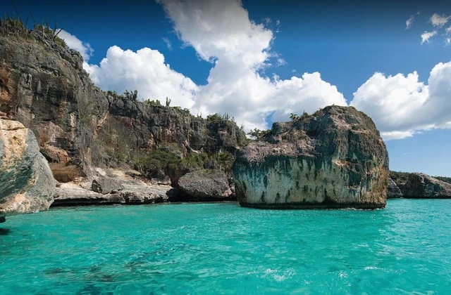 Bahia de las Aguilas Pedernales